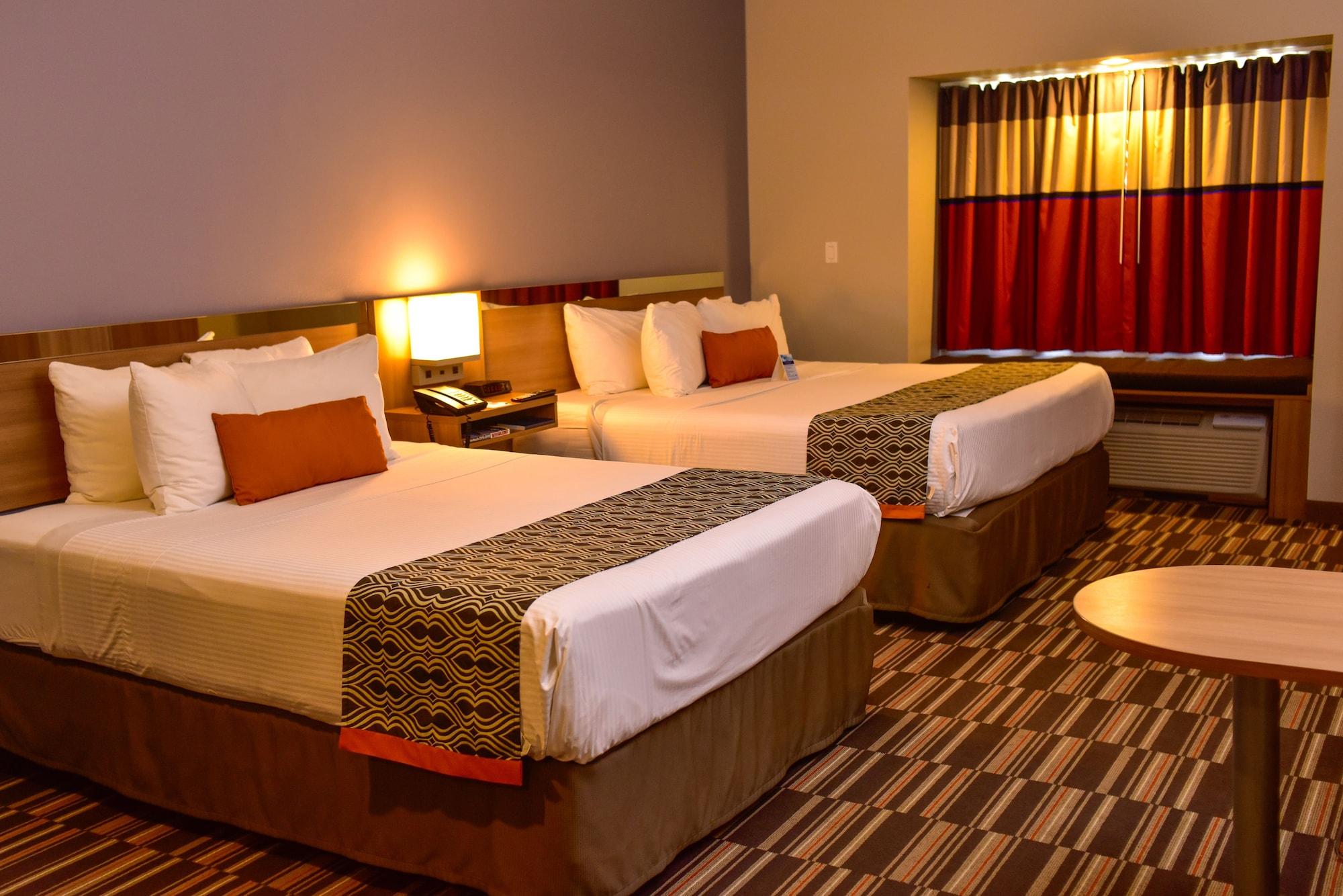 Microtel Inn & Suites By Wyndham Cuauhtemoc Campos Menonitas Luaran gambar