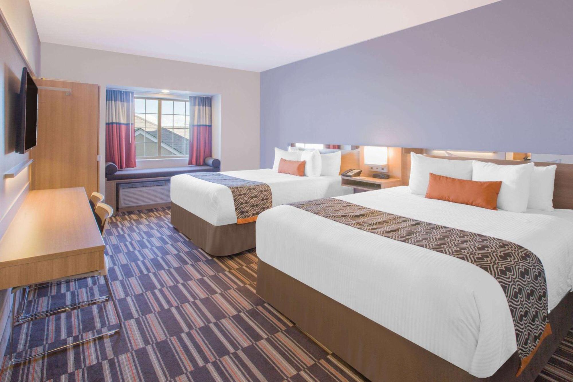 Microtel Inn & Suites By Wyndham Cuauhtemoc Campos Menonitas Luaran gambar